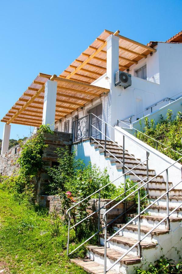 Villa Von Sophia Petriai Екстер'єр фото